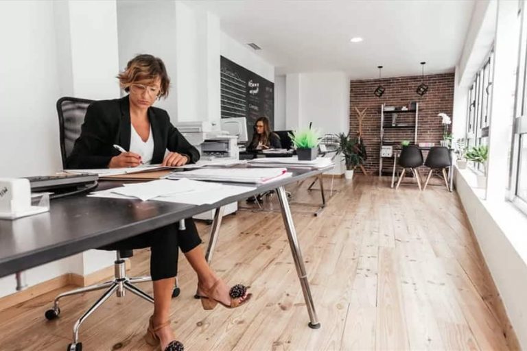 Rebus sic stantibus o la nueva vía judicial para aliviar la asfixia de los locales de los centros comerciales