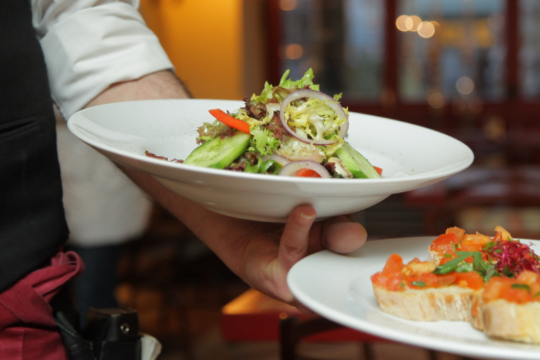 Nuevo proyecto – 2022-08-22T165741.614 Abogado Laboralista, el caso de la hostelería